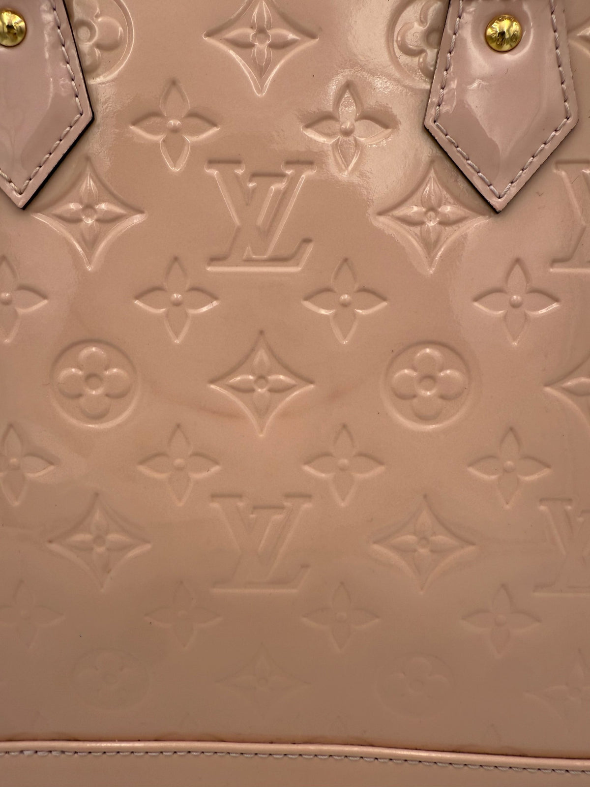 Louis Vuitton LOUIS VUITTON Alma MM Pink Patent Monogram Handbag