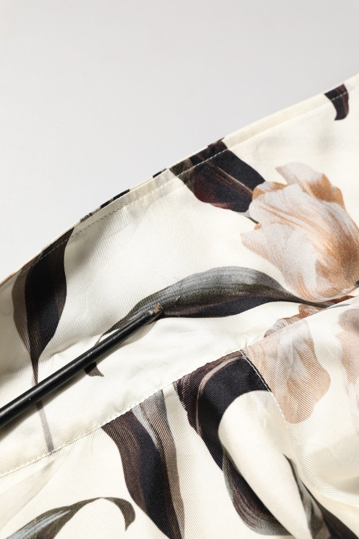 Dolce & Gabbana Beige Tulip Print Silk Short Sleeves Shirt
