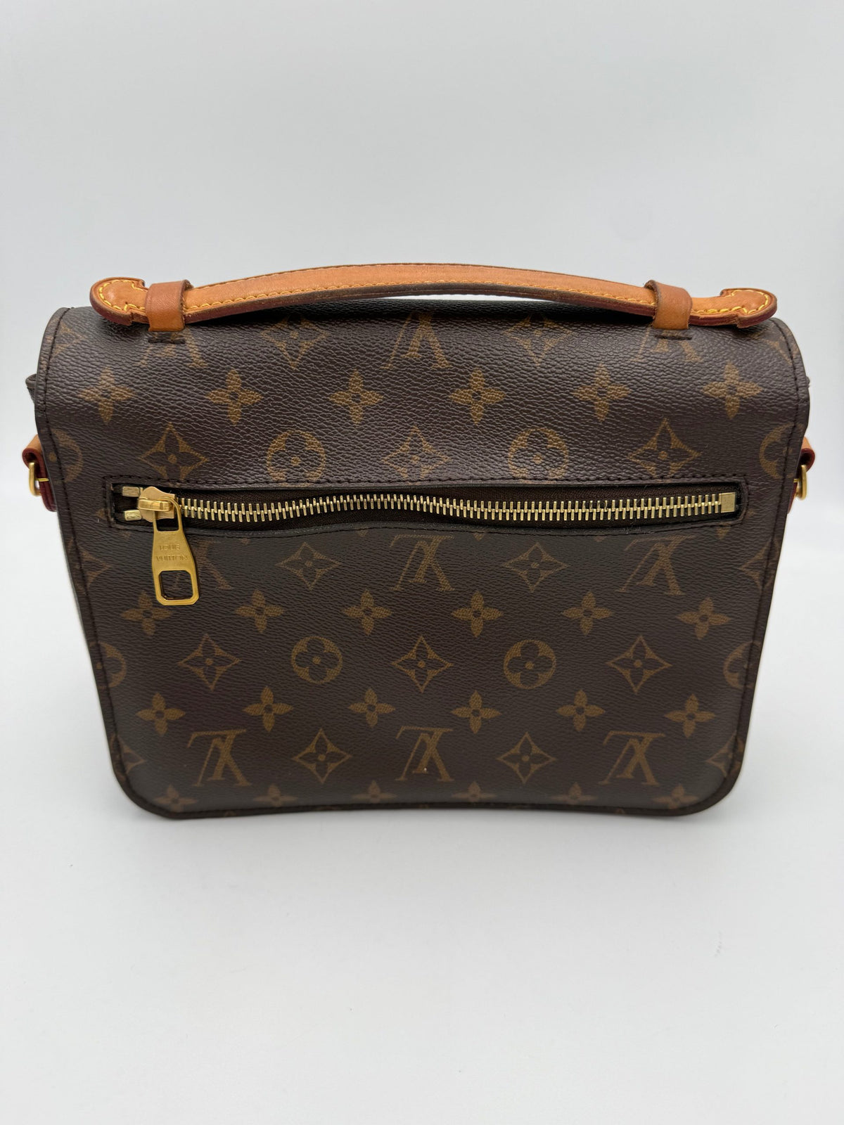Louis Vuitton LOUIS VUITTON METIS Monogram Handbag