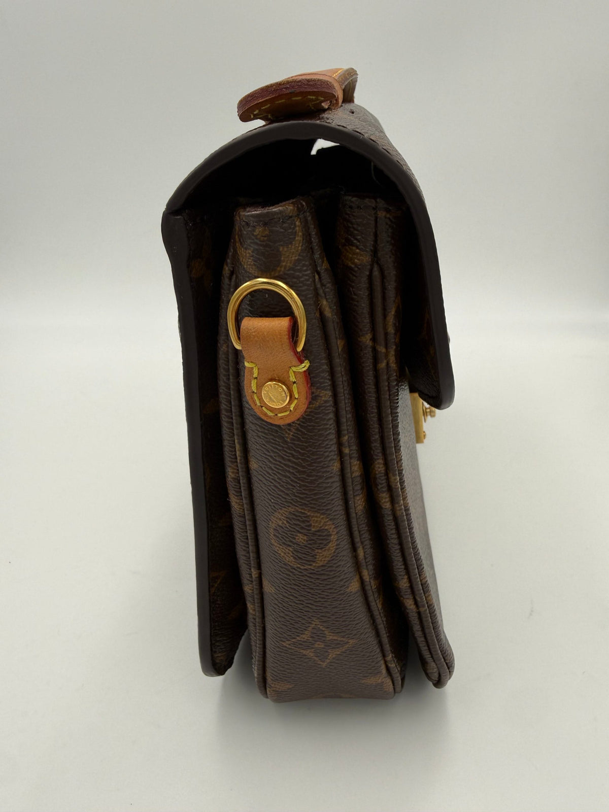 Louis Vuitton LOUIS VUITTON METIS Monogram Handbag