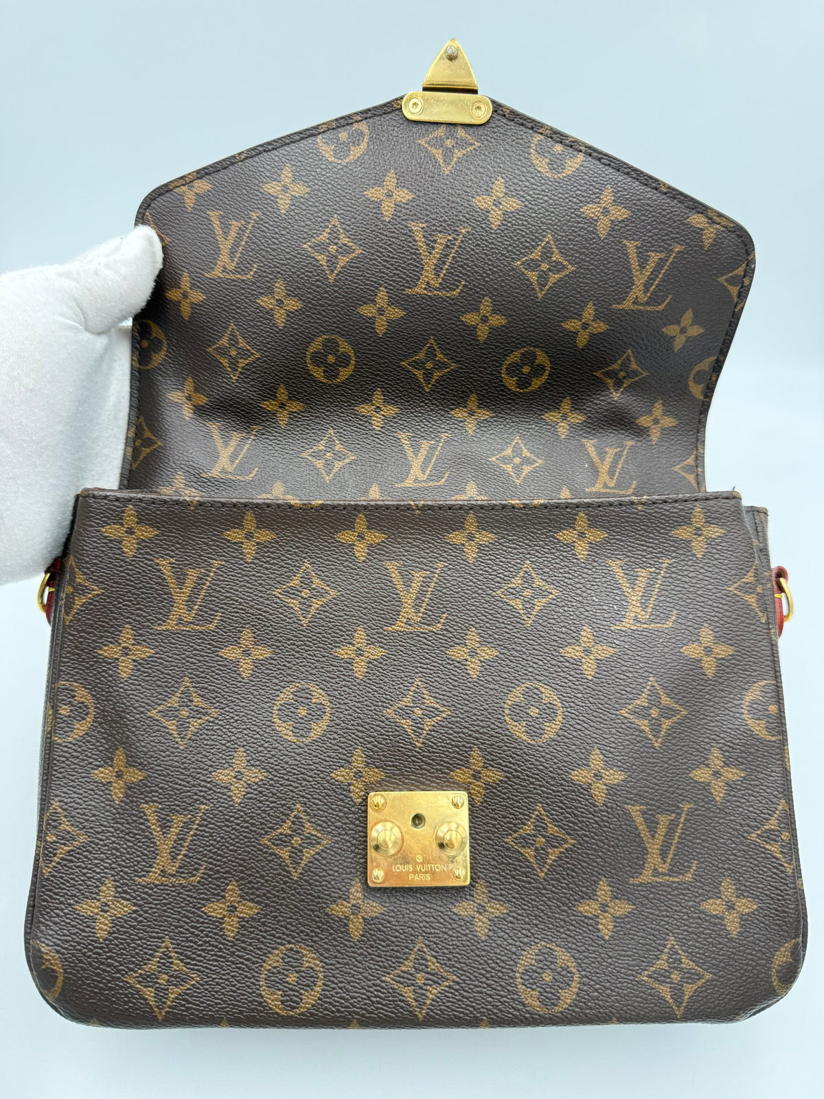 Louis Vuitton LOUIS VUITTON METIS Monogram Handbag