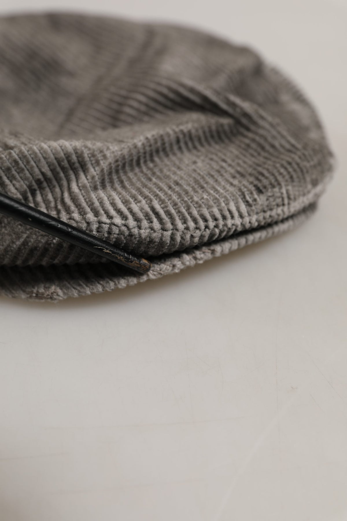 Dolce & Gabbana Men Grey Cotton Corduroy Cloth Newsboy Cap Hat