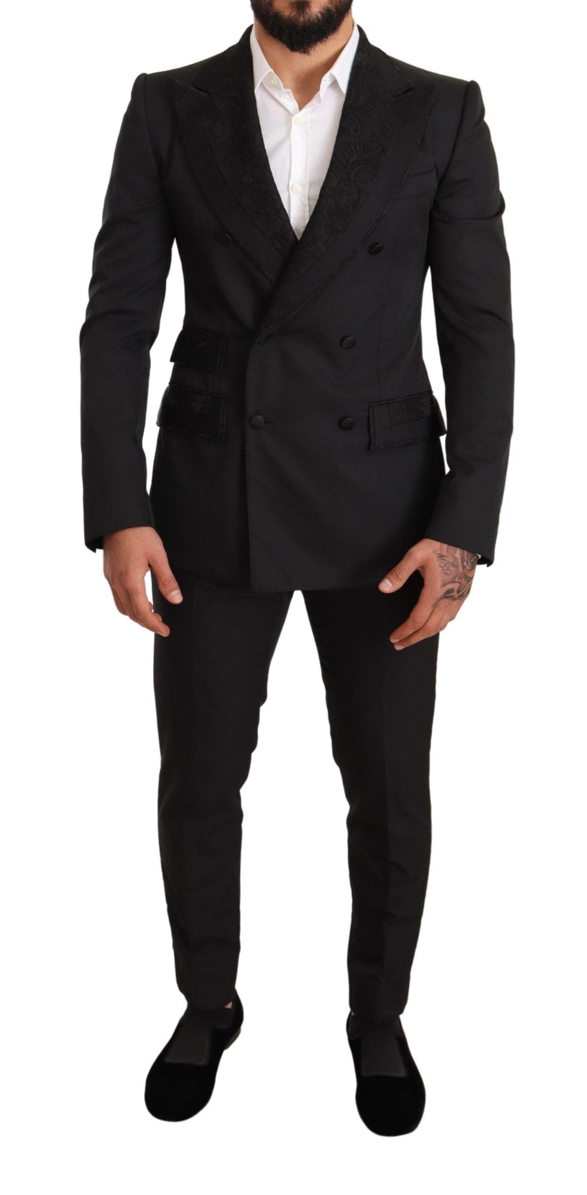 Elegante traje negro con brocado floral de Dolce &amp; Gabbana