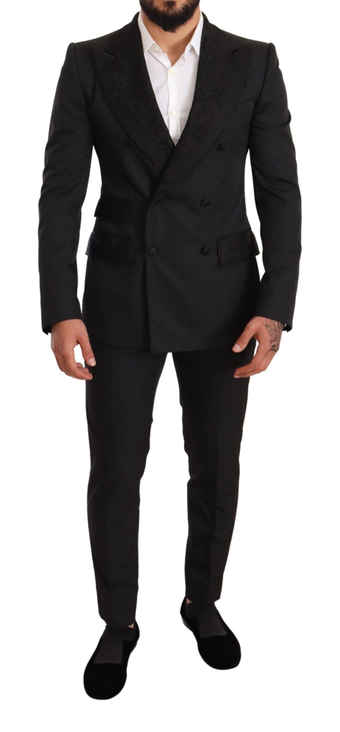 Elegante traje negro con brocado floral de Dolce &amp; Gabbana