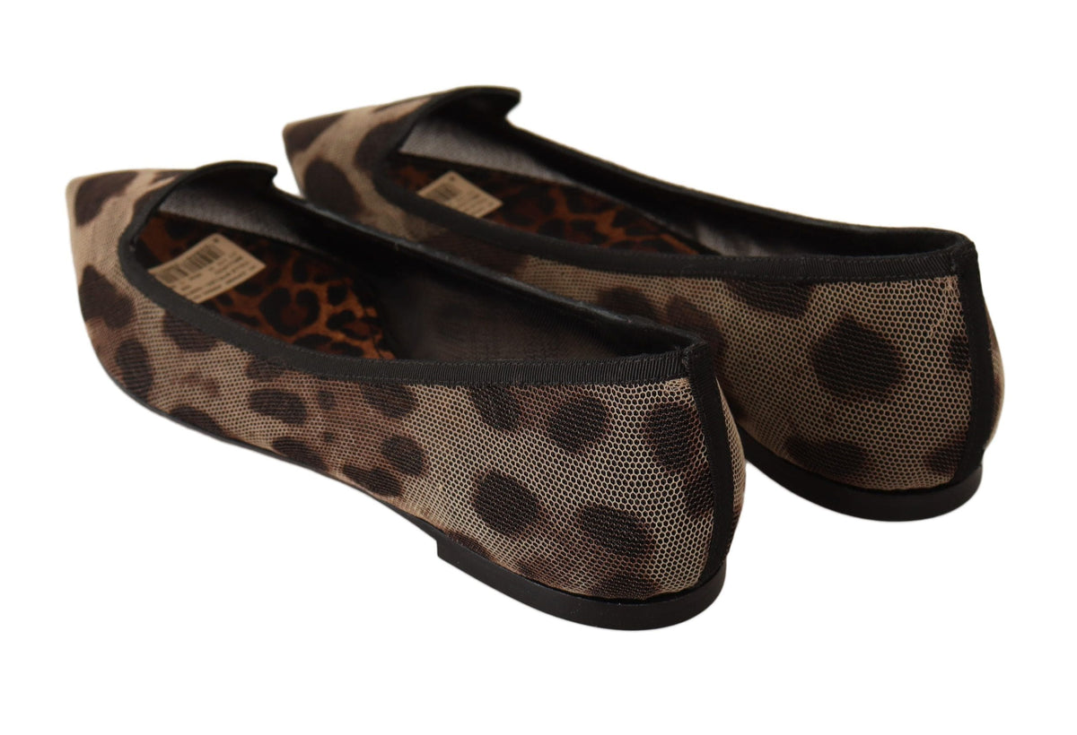 Mocasines planos elegantes con estampado de leopardo de Dolce &amp; Gabbana