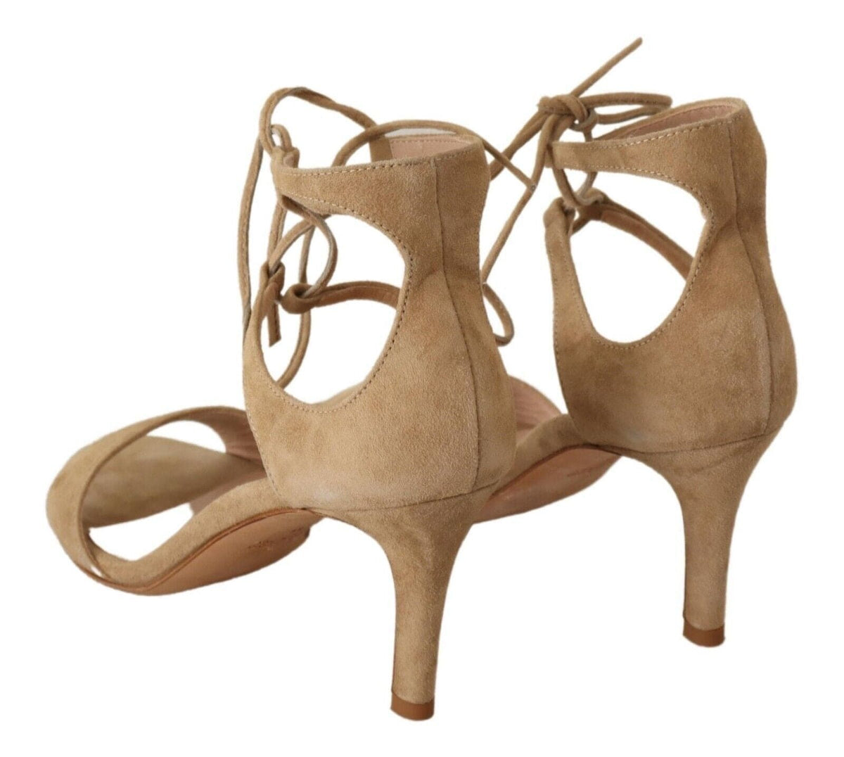 Elegantes tacones de ante beige con tiras en el tobillo de Maria Christina