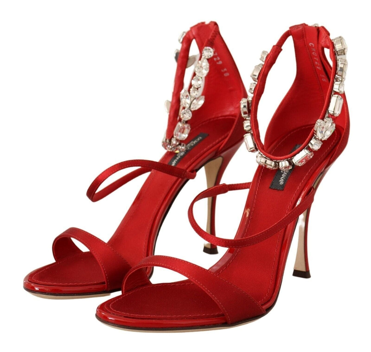 Sandalias de tacón con adornos de cristales en rojo de Dolce &amp; Gabbana