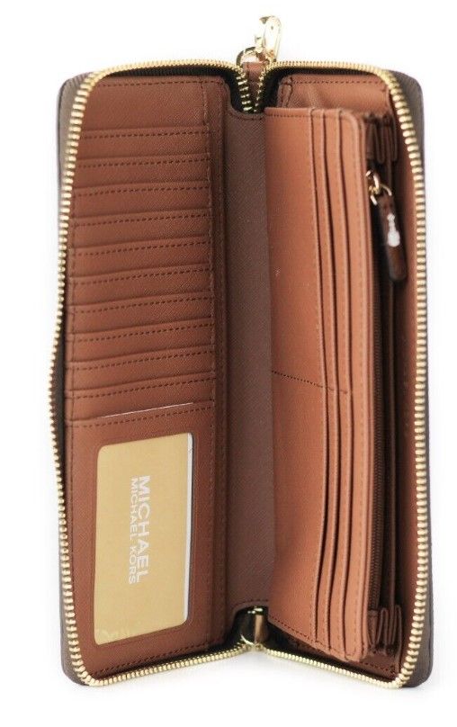 Portefeuille à dragonne Jet Set Travel de Michael Kors, grand format, marron, signature