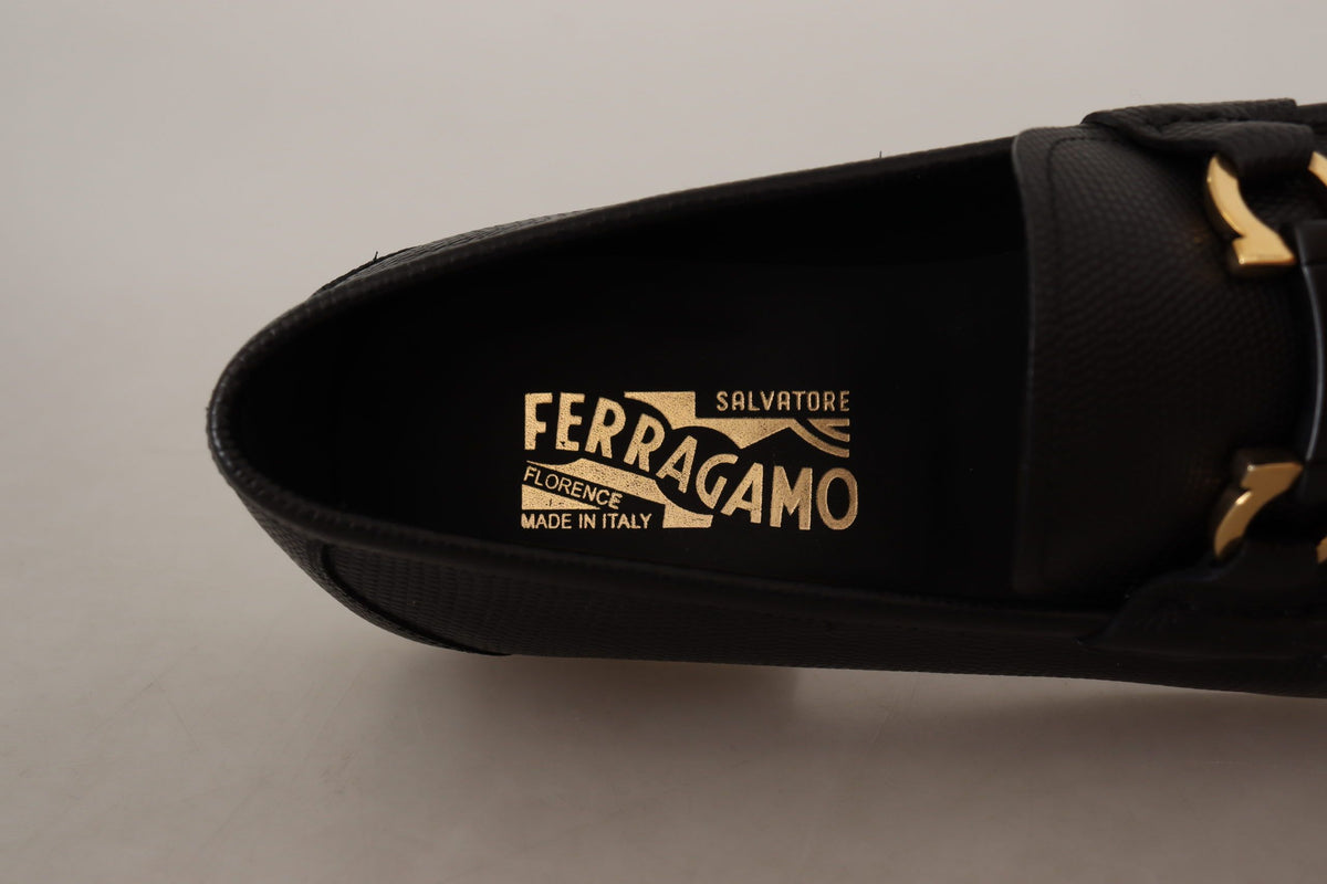 Mocasines elegantes de piel de becerro negra de Salvatore Ferragamo