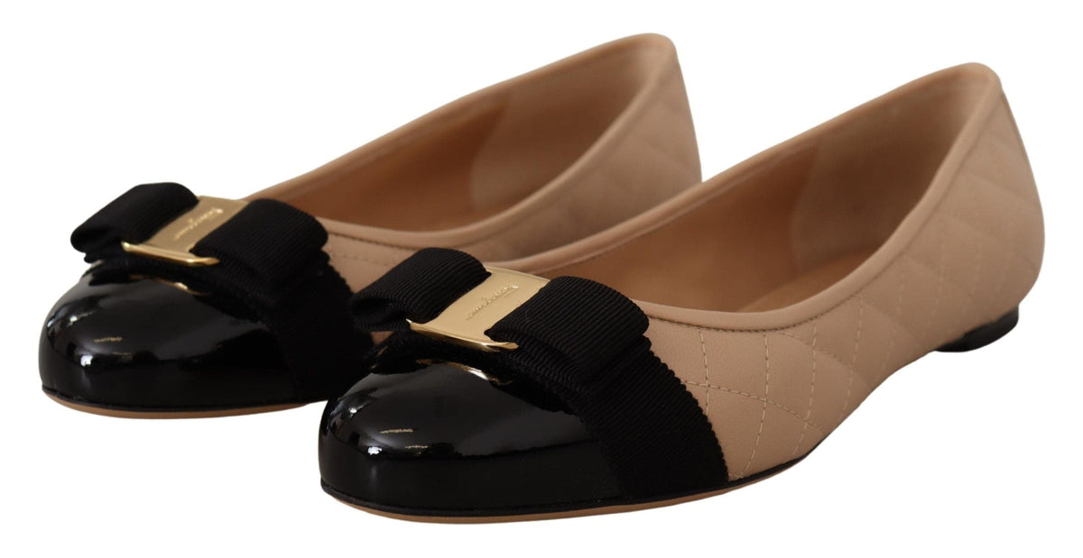 Ballerines élégantes en cuir matelassé Salvatore Ferragamo - Design bicolore chic