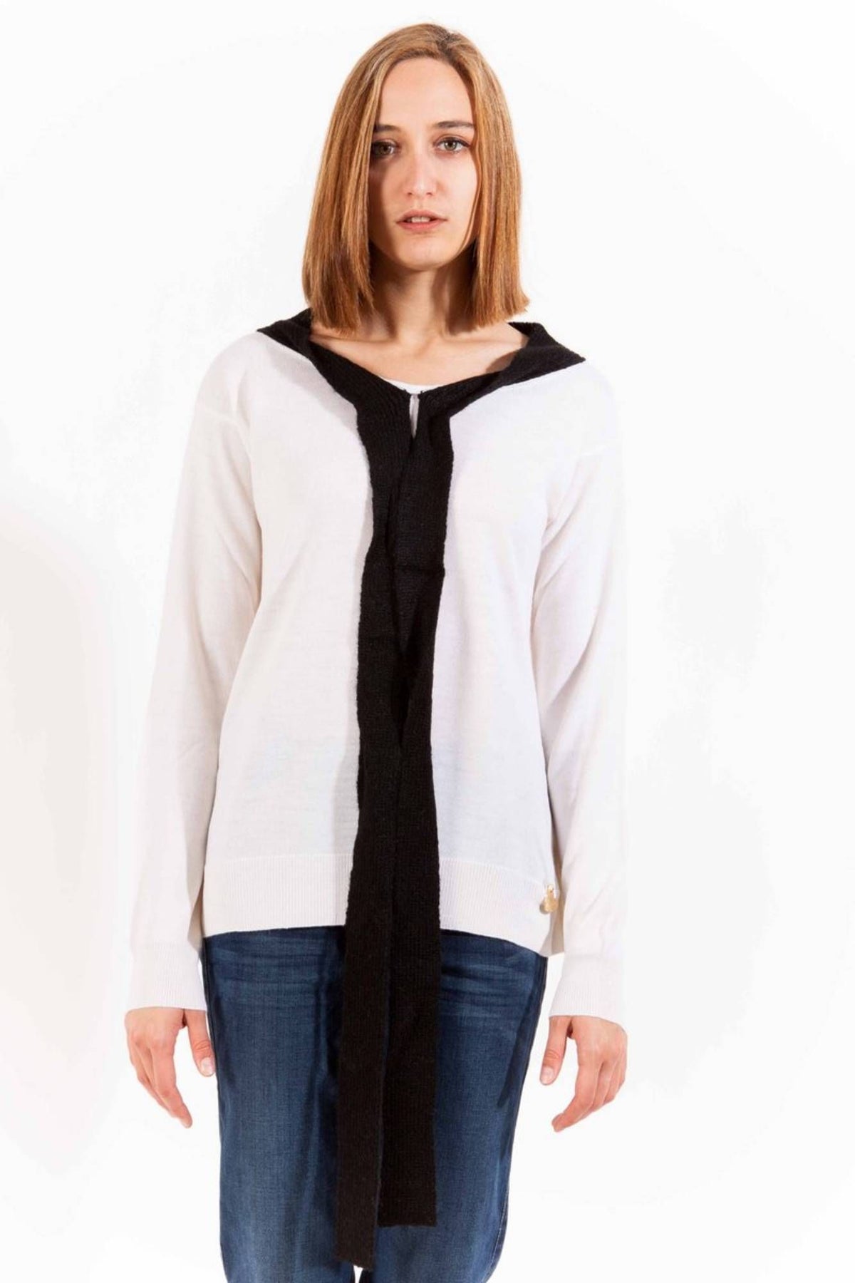 Pull en laine blanche chic Love Moschino avec logo signature