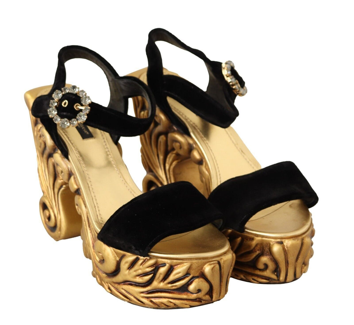 Tacones barrocos de terciopelo en negro y dorado de Dolce &amp; Gabbana