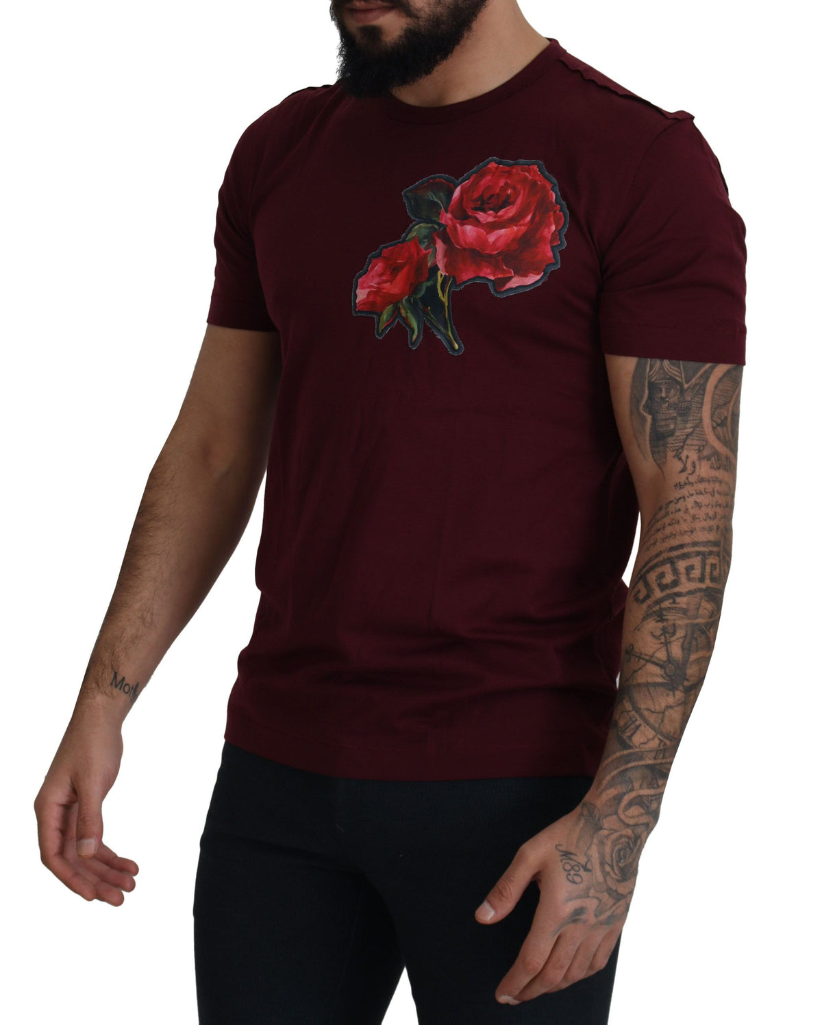 Camiseta elegante de cuello redondo con motivo de rosas burdeos de Dolce &amp; Gabbana