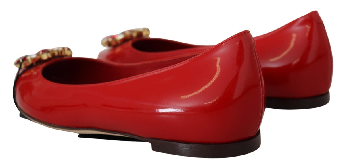 Mocassins en daim rouge et cristaux Dolce &amp; Gabbana - Une élégance exquise