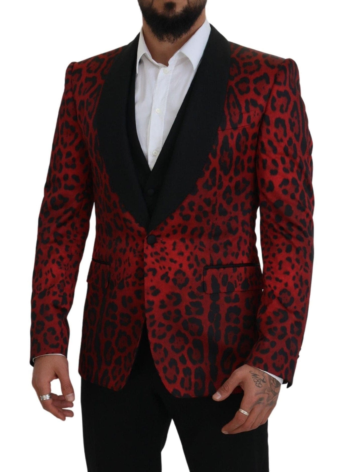 Traje de tres piezas con estampado de leopardo rojo radiante de Dolce &amp; Gabbana