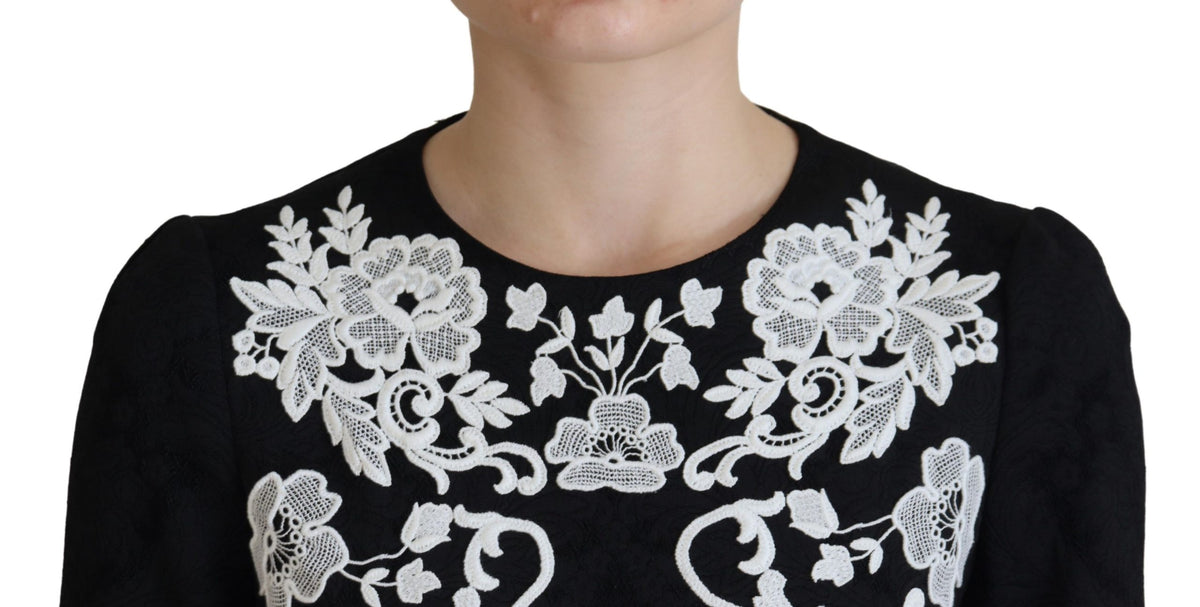 Robe courte trapèze noire élégante Dolce &amp; Gabbana avec bordure en dentelle