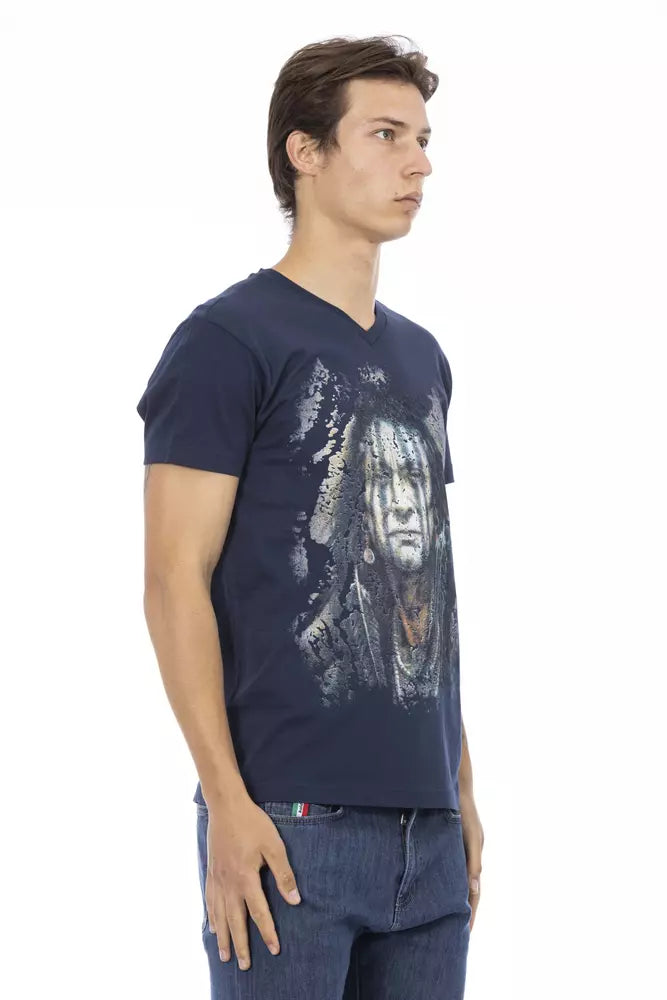 T-shirt bleu à col en V Trussardi Action Chic avec imprimé audacieux sur le devant