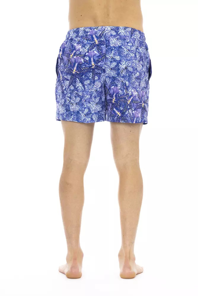 Shorts de playa con estampado elegante en azul claro de Just Cavalli