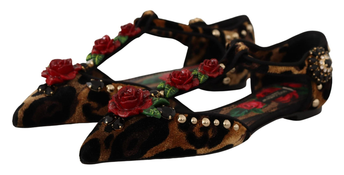 Sandalias con tiras en T y estampado de leopardo con adornos florales de Dolce &amp; Gabbana