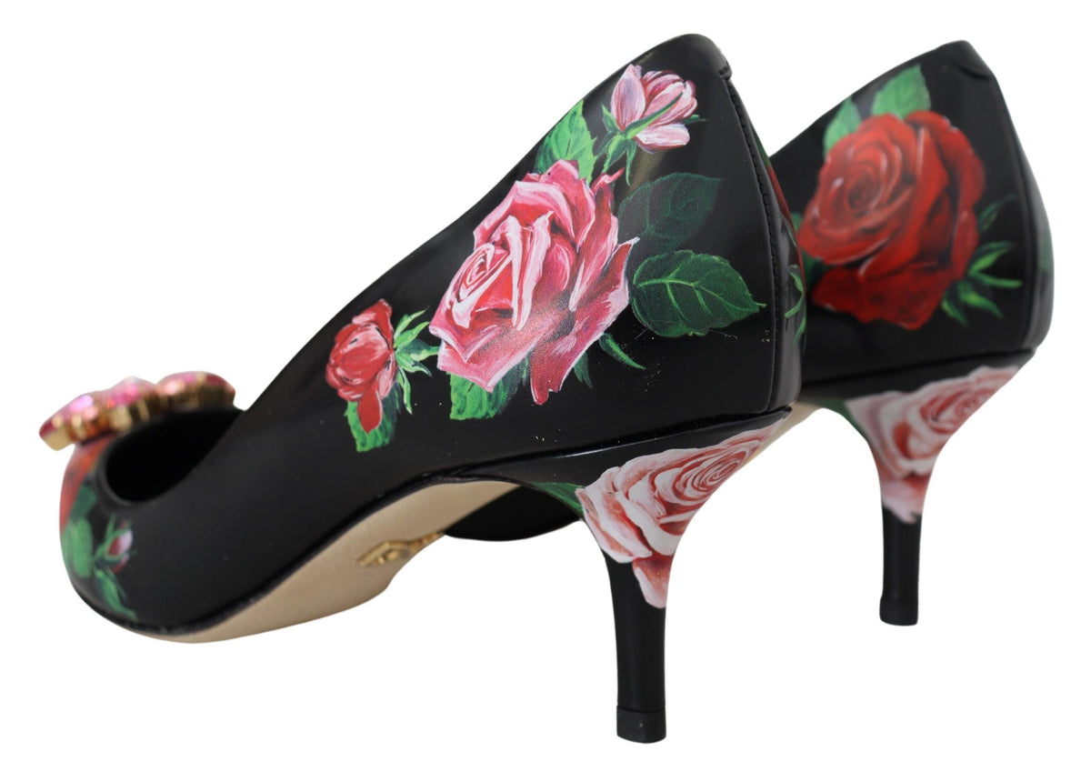 Elegantes zapatos de tacón con cristales y flores de Dolce &amp; Gabbana