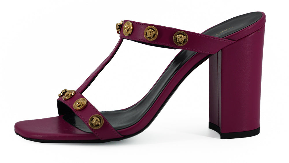 Sandalias altas elegantes de piel de becerro morada de Versace