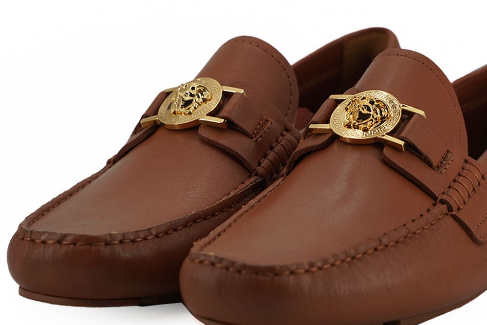 Mocassins élégants en cuir à motif Medusa de Versace