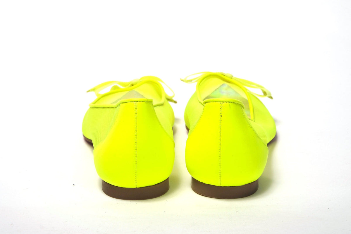 Christian Louboutin Chaussures plates à bout pointu jaune fluo