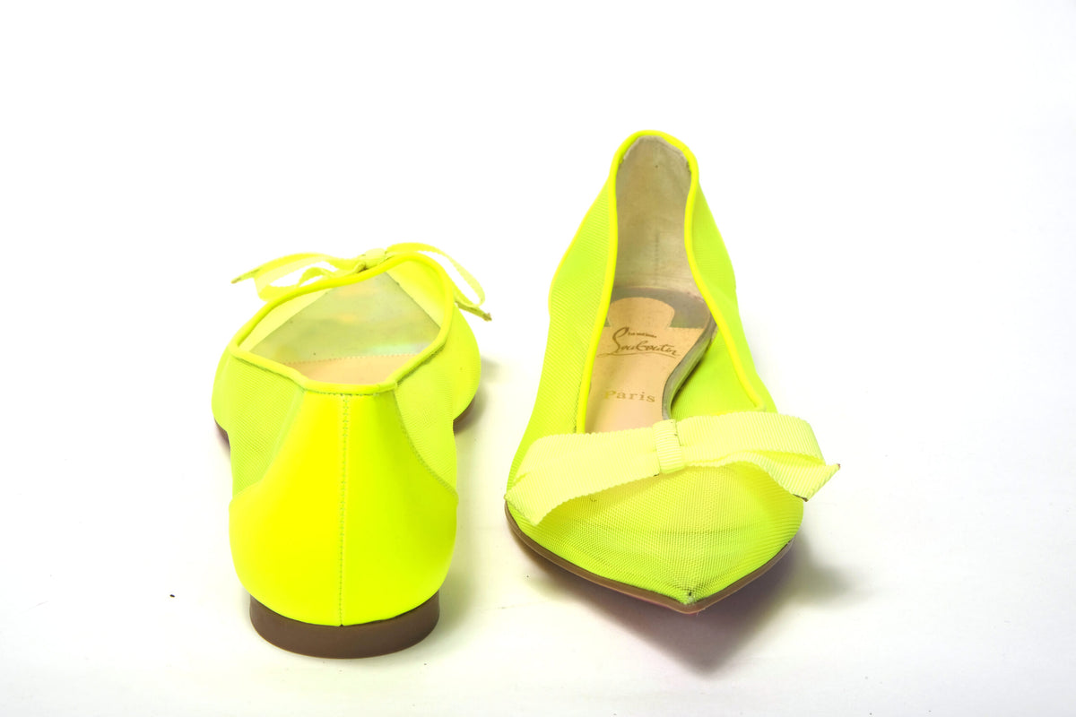 Christian Louboutin Chaussures plates à bout pointu jaune fluo