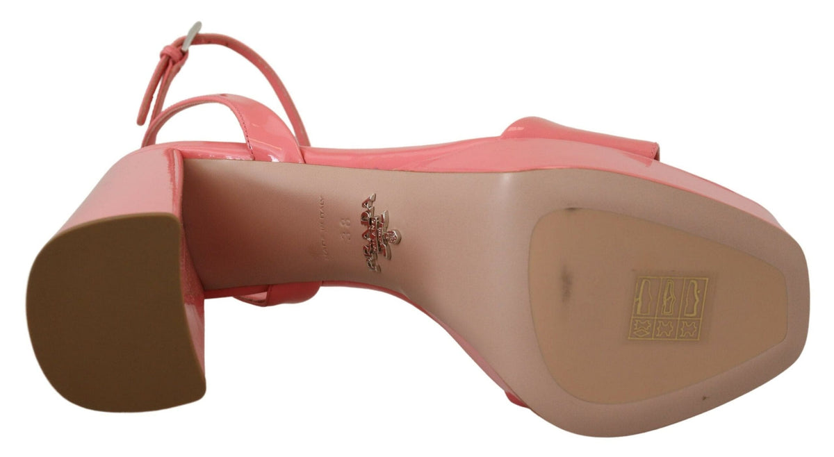 Sandales à plateforme en cuir verni rose chic de Prada