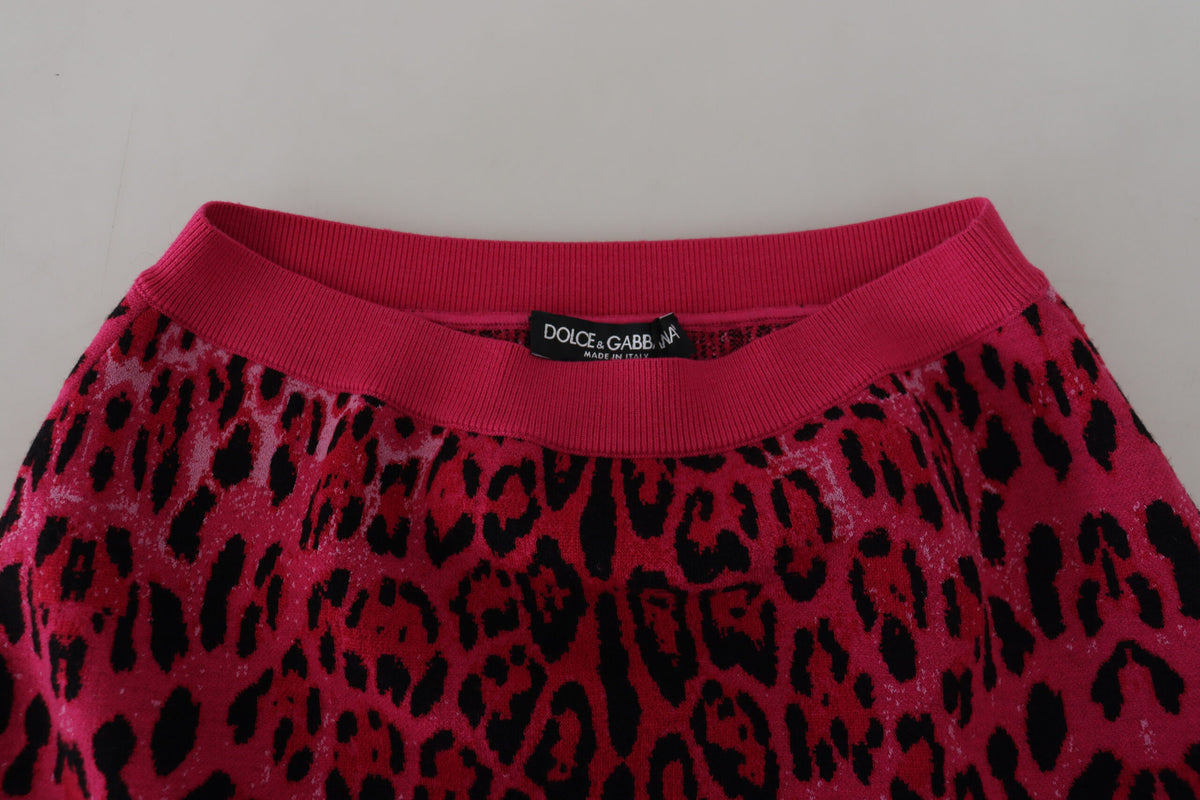 Minifalda elegante de talle alto con estampado de leopardo en rosa de Dolce &amp; Gabbana