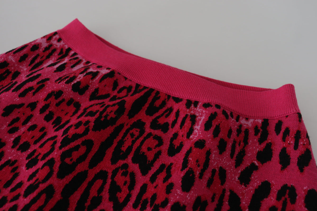 Minifalda elegante de talle alto con estampado de leopardo en rosa de Dolce &amp; Gabbana