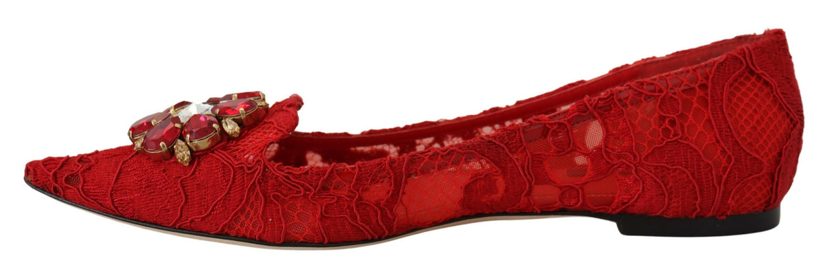 Zapatos planos con adornos de cristales en rojo de Dolce &amp; Gabbana