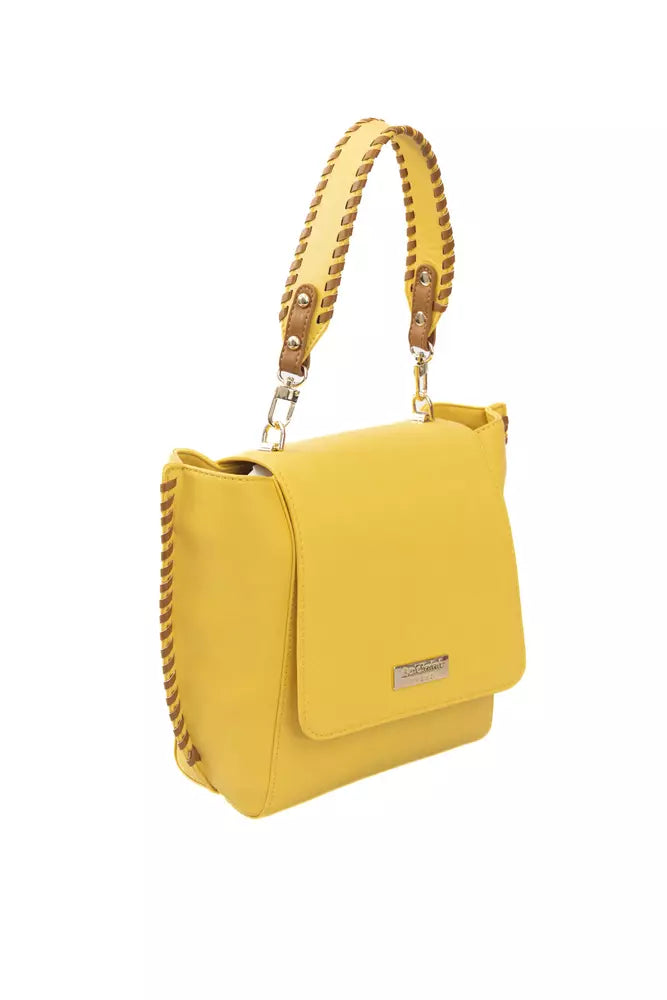 Bolso elegante con solapa y detalles dorados en color amarillo de Baldinini Trend