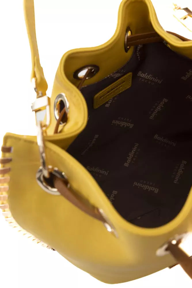 Bolso de hombro amarillo con detalles dorados de Baldinini Trend