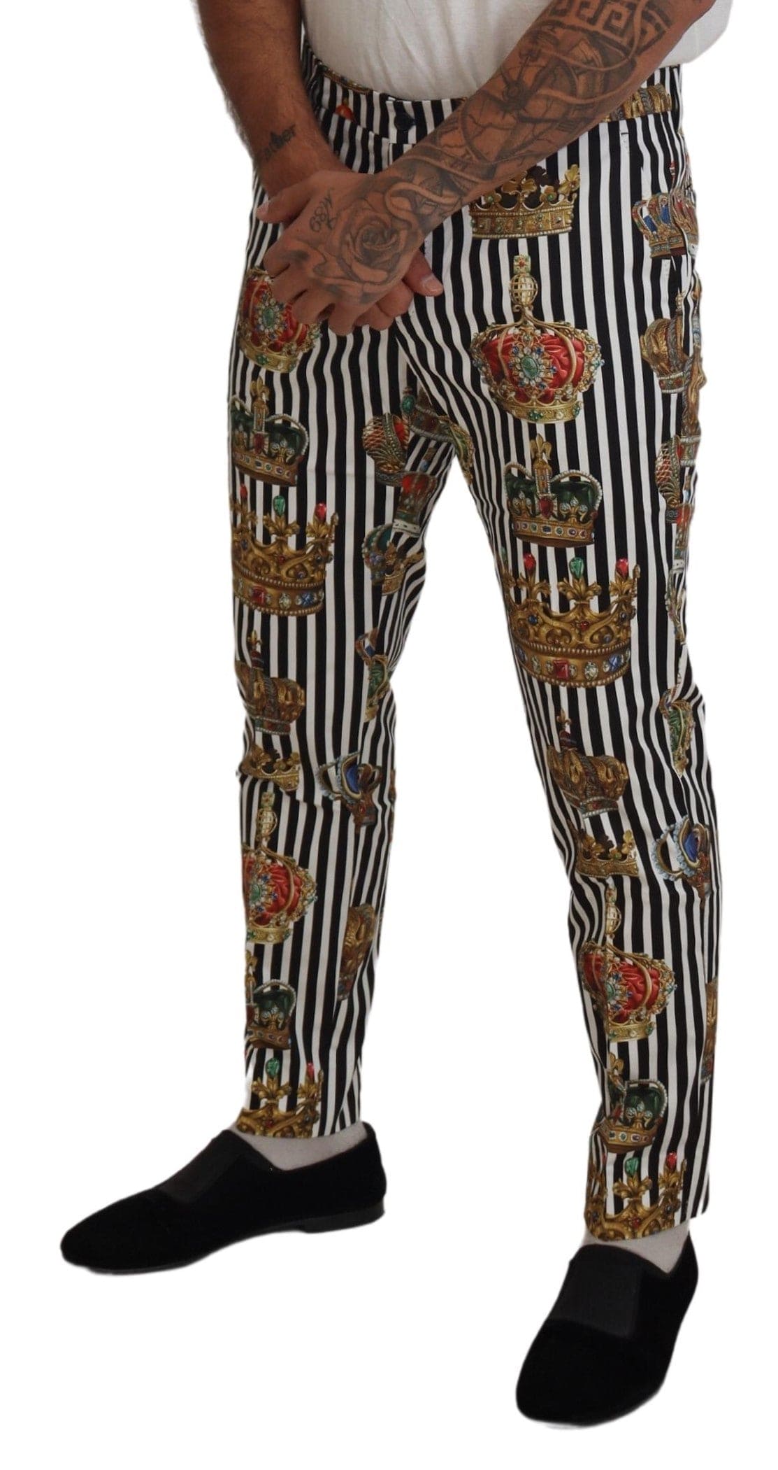 Pantalones chinos elegantes con rayas y coronas doradas de Dolce &amp; Gabbana