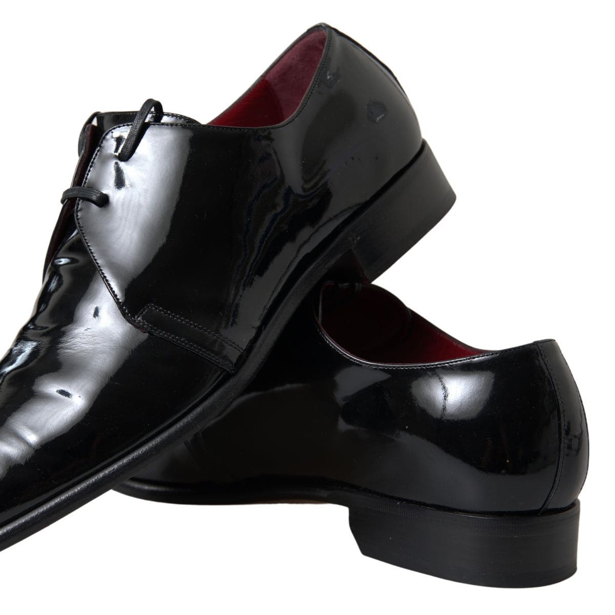 Zapatos formales elegantes de charol negro para hombre de Dolce &amp; Gabbana