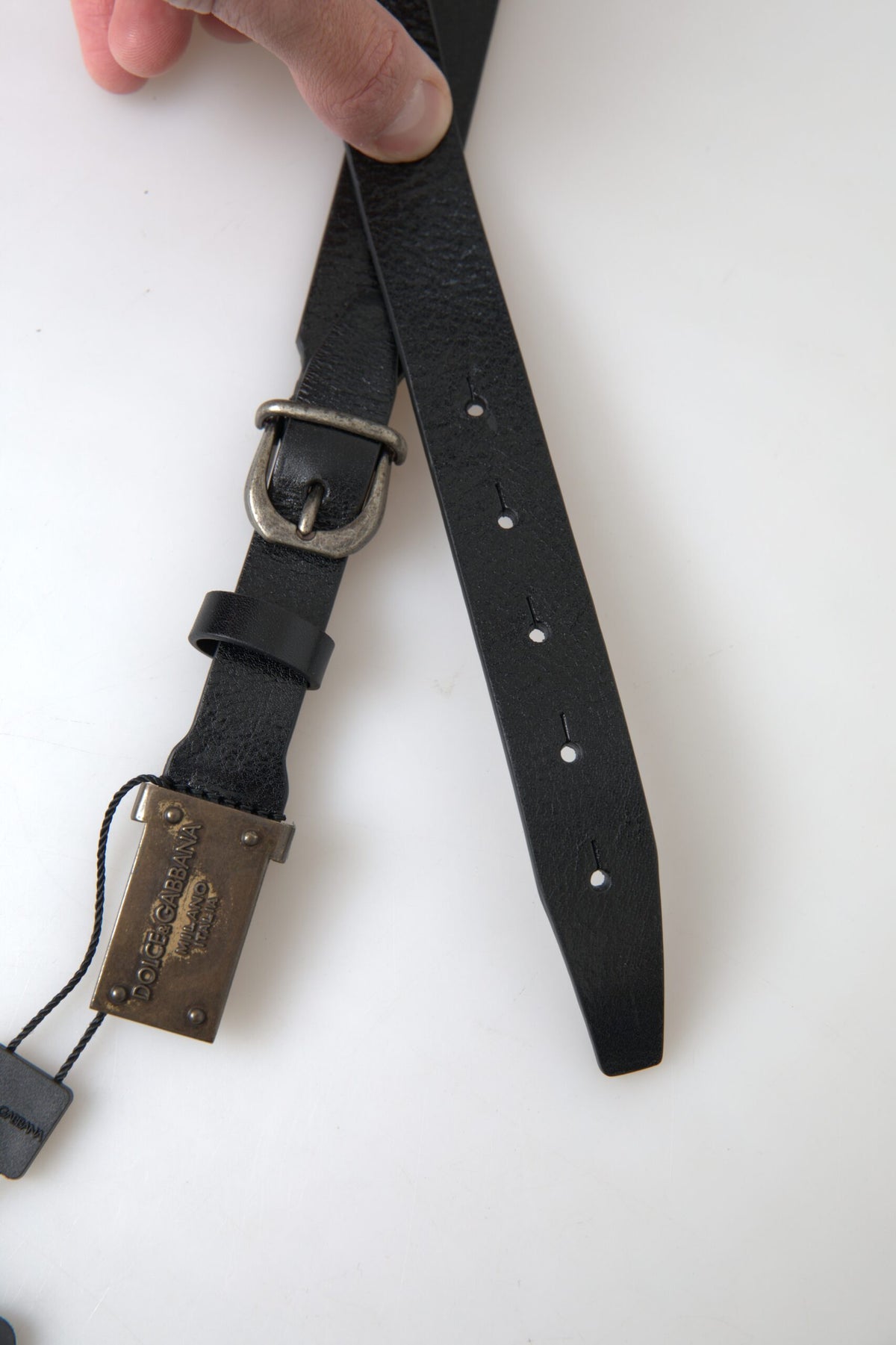 Ceinture élégante en cuir noir Dolce &amp; Gabbana - Fermeture à boucle en métal