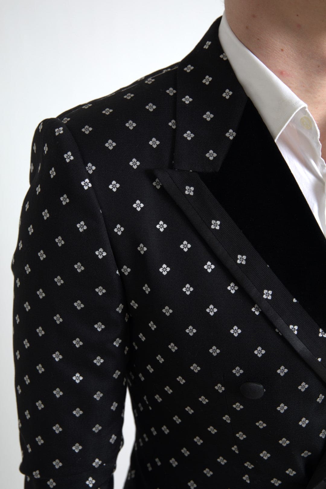 Blazer elegante y ajustado con estampado geométrico de Dolce &amp; Gabbana