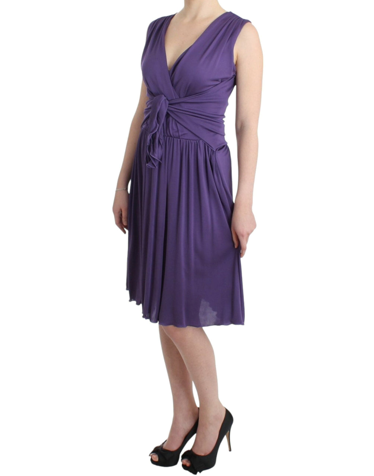 Elegante vestido morado de jersey hasta la rodilla de John Galliano