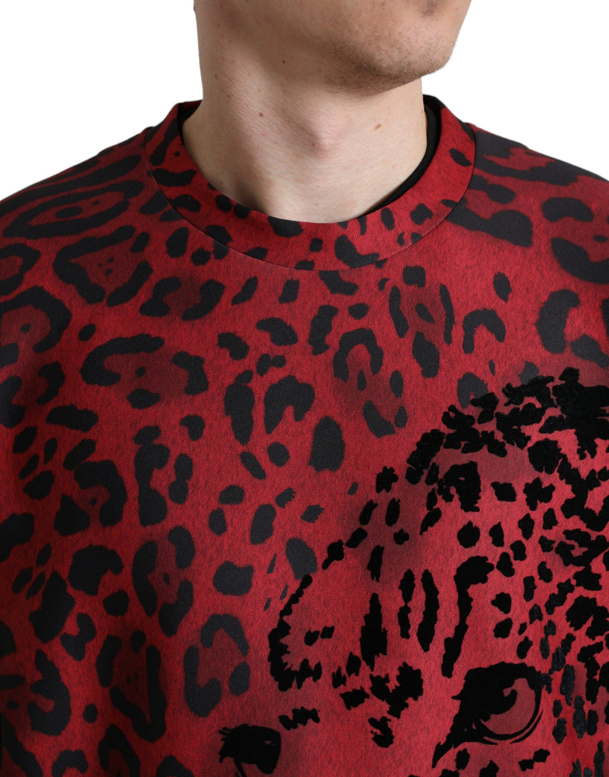 Suéter elegante con estampado de leopardo de Dolce &amp; Gabbana