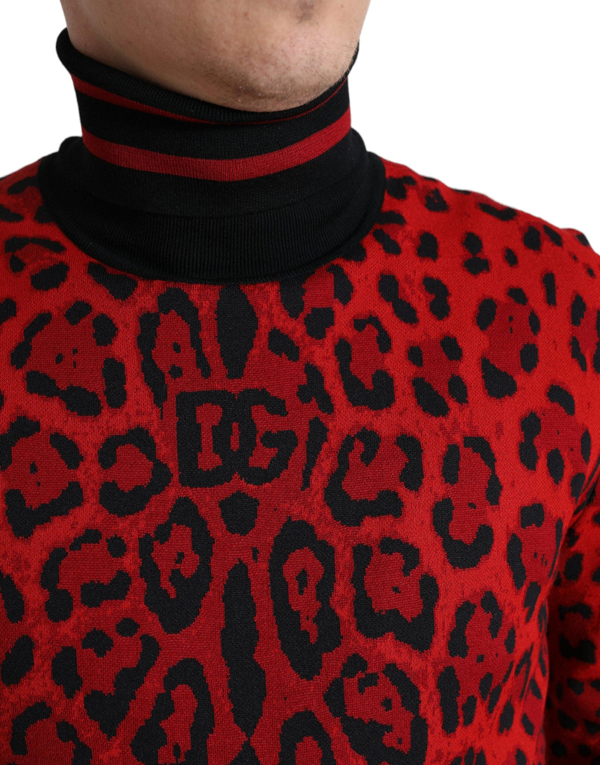 Dolce & Gabbana Elegant Leopard Turtleneck Sweater