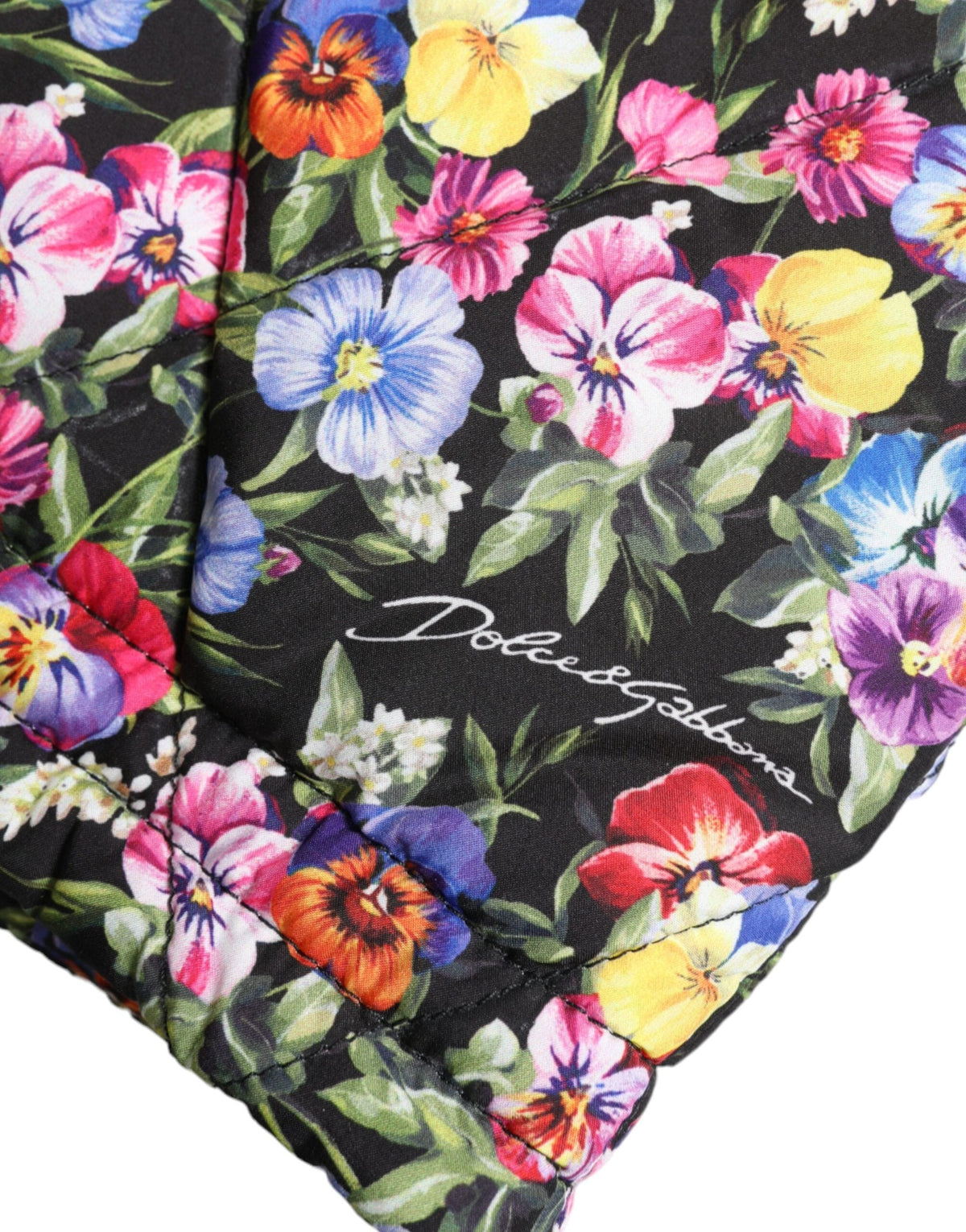 Shorts florales de cintura alta y vibrantes de Dolce &amp; Gabbana