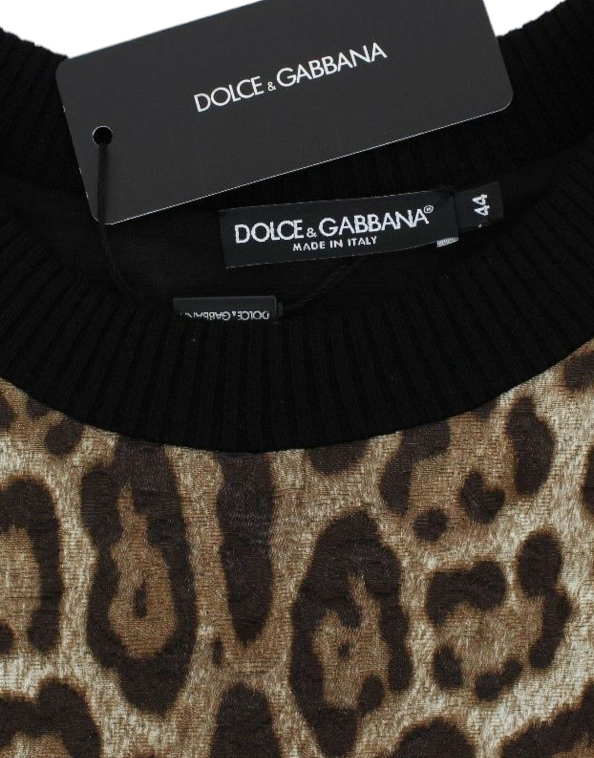 Suéter corto elegante con estampado de leopardo de Dolce &amp; Gabbana