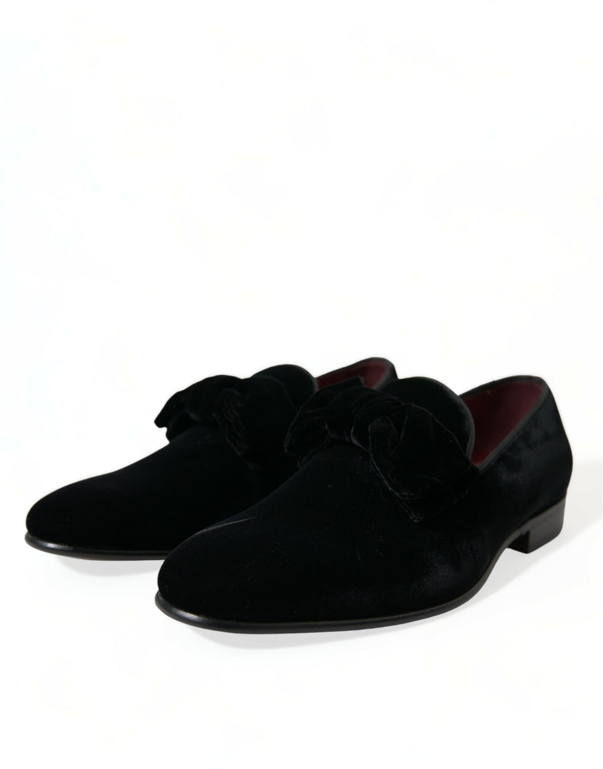 Mocasines elegantes de terciopelo negro de Dolce &amp; Gabbana: calzado de lujo para hombre