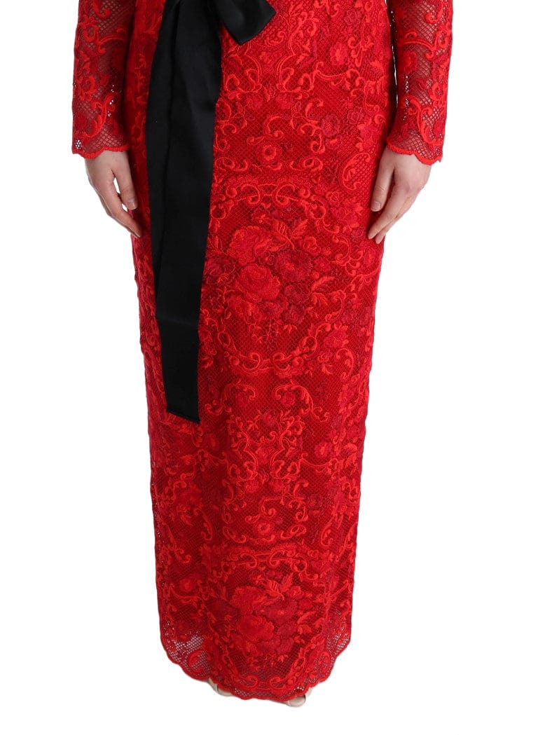 Robe fourreau rouge élégante Dolce &amp; Gabbana avec ceinture à nœud en soie