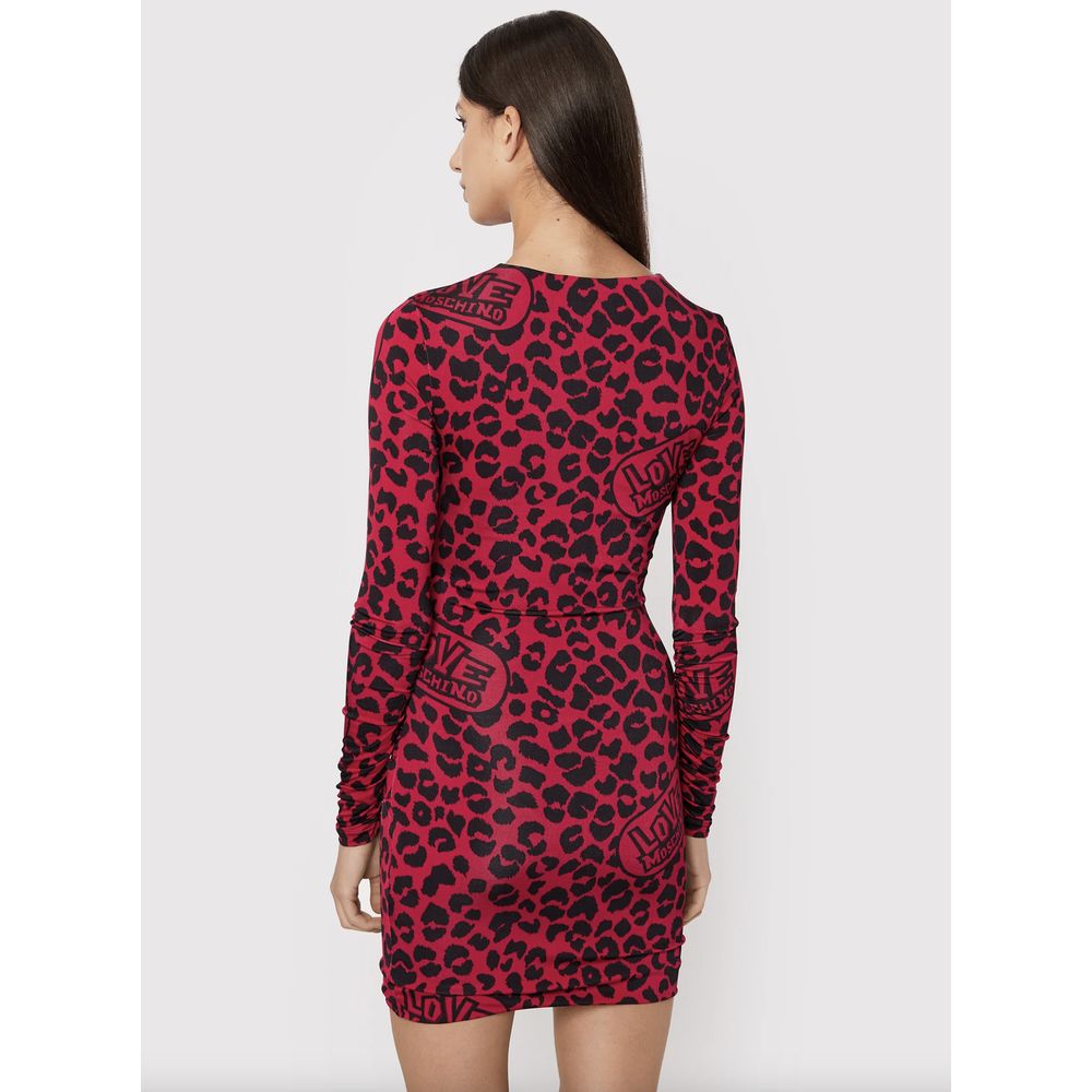 Vestido elegante con textura de leopardo en rosa y negro de Love Moschino