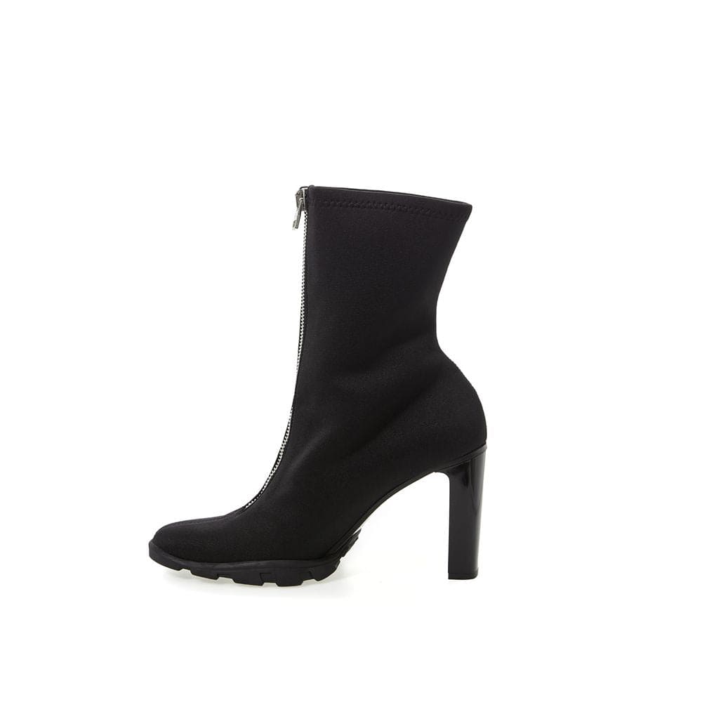 Botas elegantes de piel de neopreno de Alexander McQueen