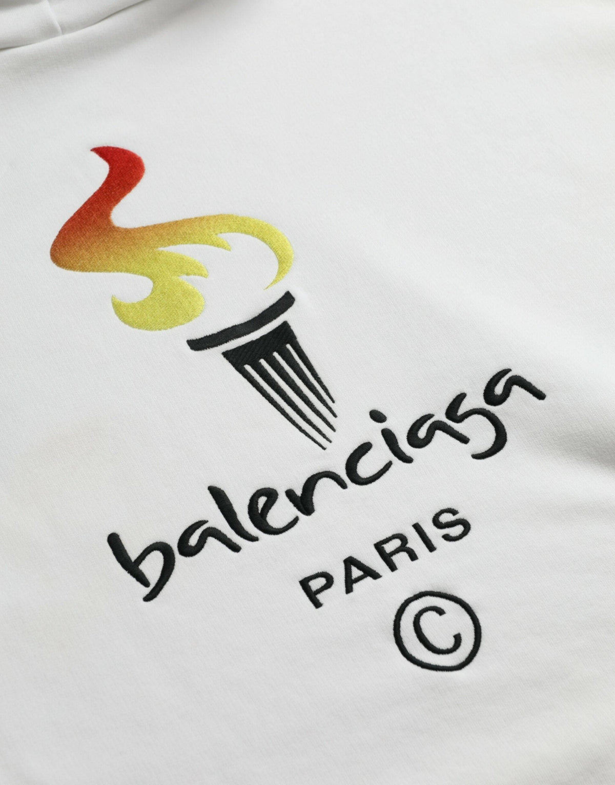 Pull-over à capuche avec logo en coton blanc Balenciaga