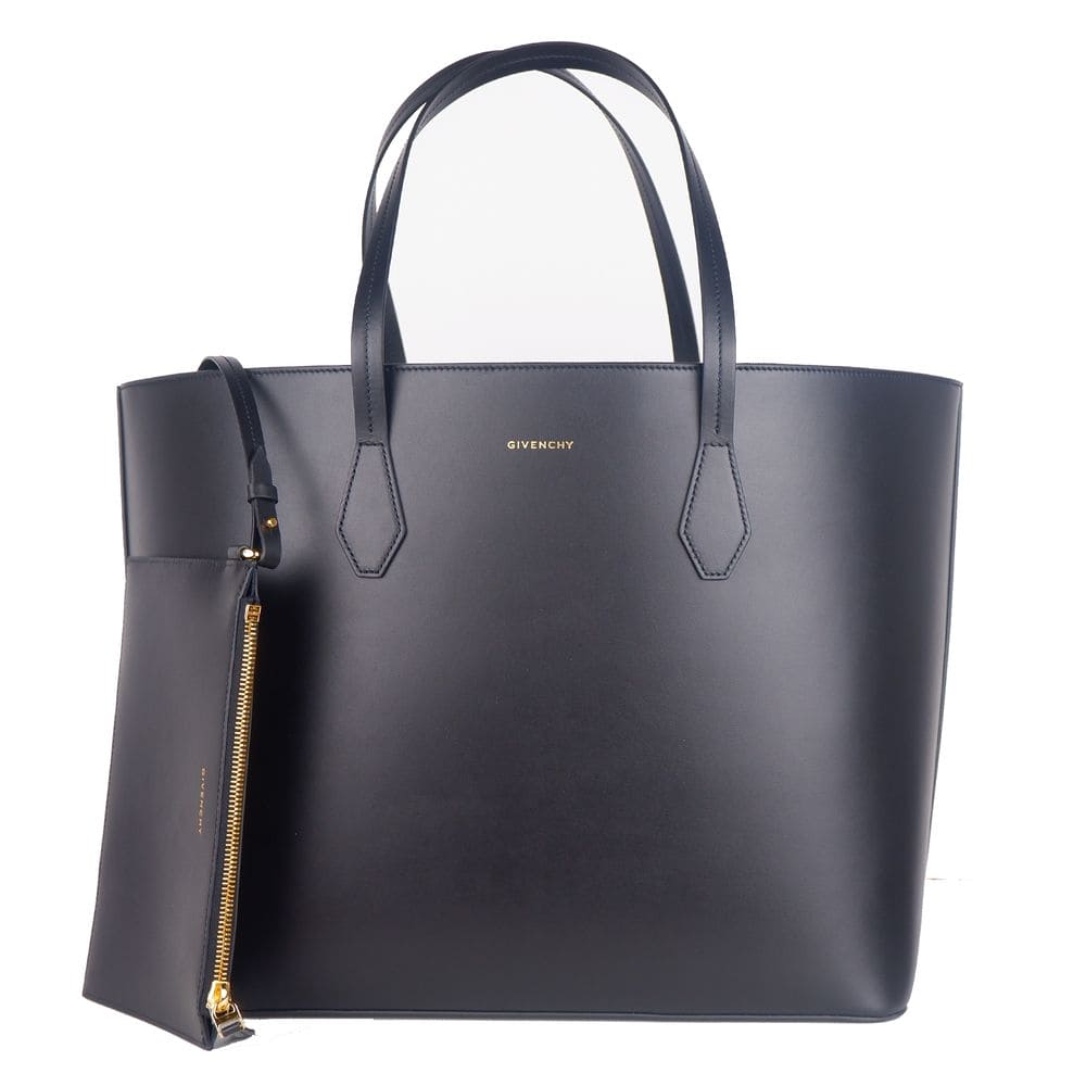 Bolso bandolera de piel negra de Givenchy