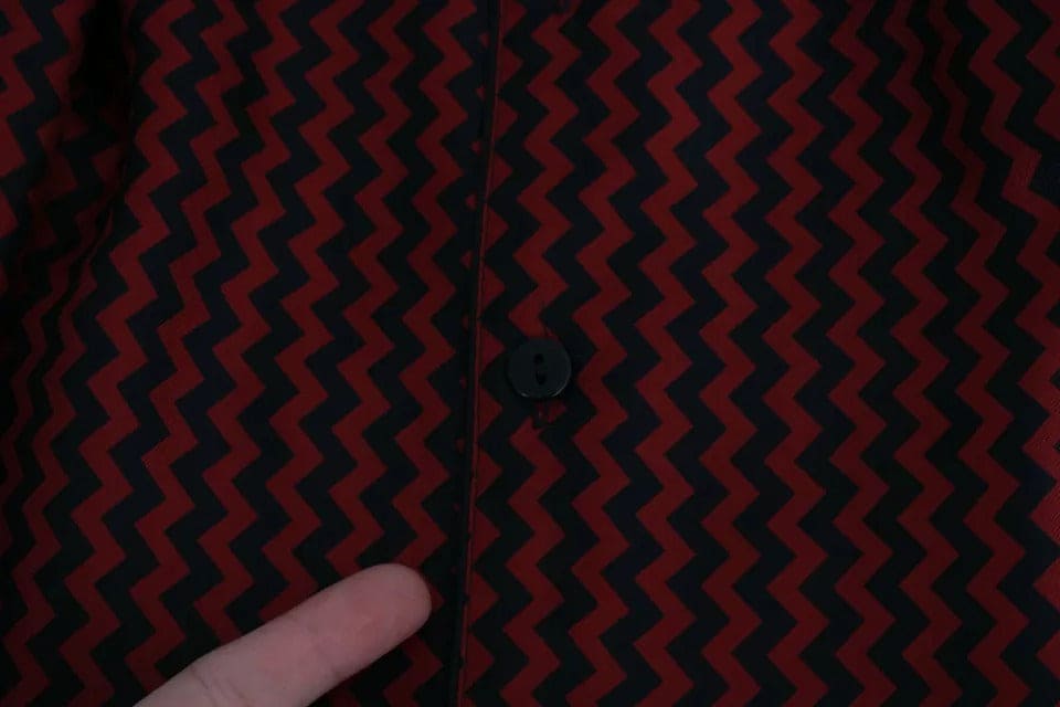 Chemise décontractée à motif zigzag noir et rouge Dolce &amp; Gabbana